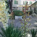 Hotel Le Parasol 3*