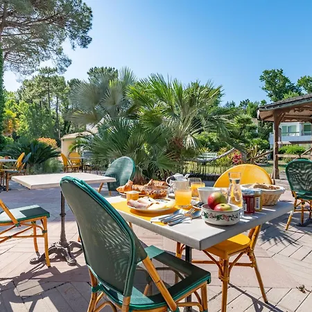Hotel Le Parasol 3*