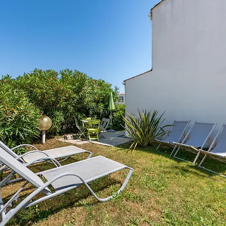 Le Parasol Hotel 3*