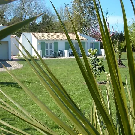 Le Parasol Арс-эн-Рэ