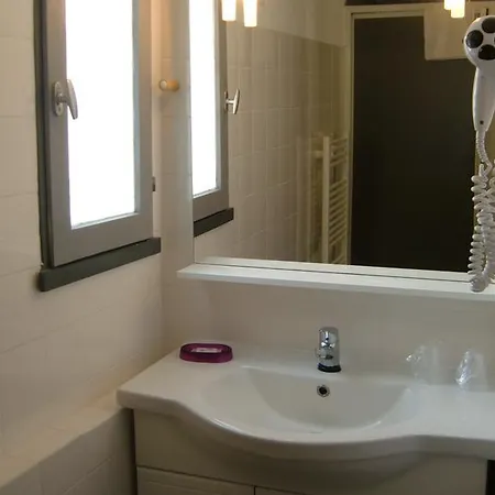 Le Parasol Арс-эн-Рэ